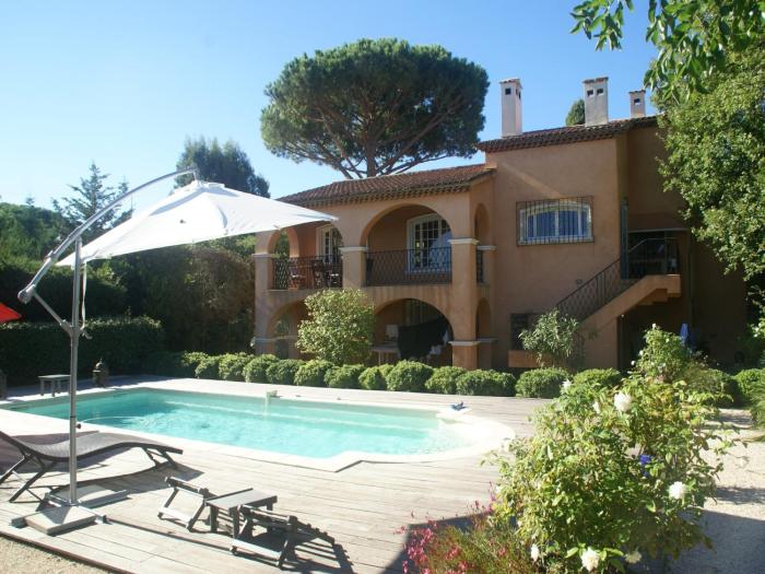 Holiday Home in Var near Beaches & Pool