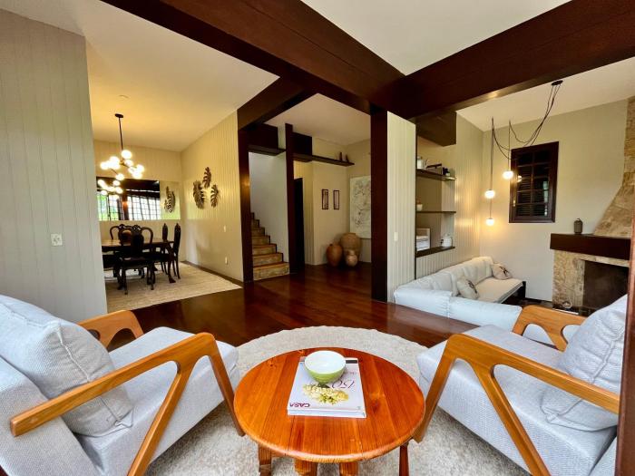 Casa 03 Vale Boa Vista - Charme Rústico em Condomínio com Área de Lazer Completa