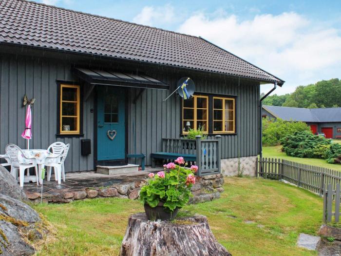 5 person holiday home in ASKERÖARNA-By Traum