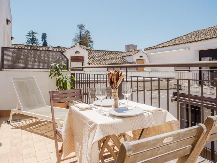 Sibs Sanlucar Fariñas 11-15 - Historical building