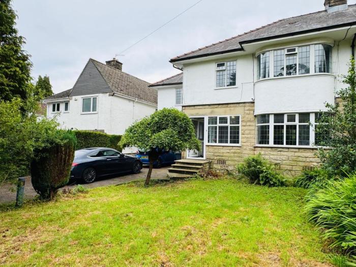 Buxton 5-Bed Retreat - Sleeps 11 Parking & Garden