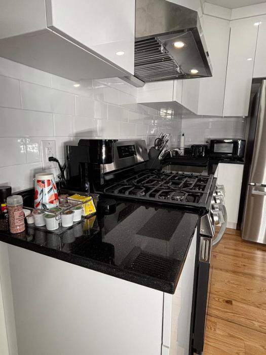 3 bedroom 1 bathroom apartment , free private parking