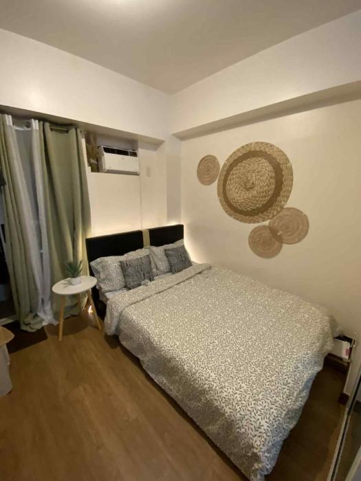 Den and Then City View