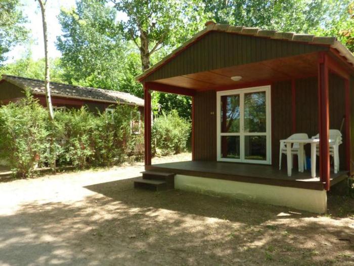 Chalet 2 Chambres avec Terrasse à Badefols-sur-Dordogne - API-1-52-604