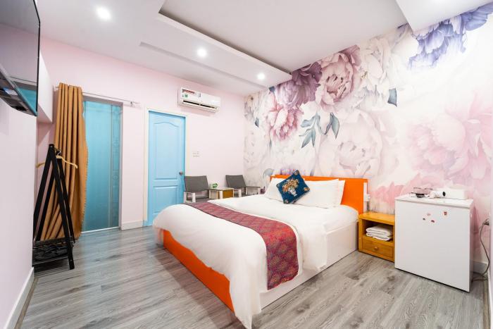 Townhouse Oak near International Airport, District Tan Binh