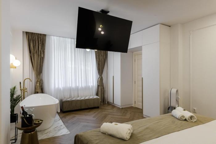 Eden Central Boutique Suites - Garden & Spacious Apartments