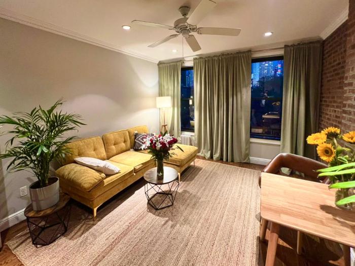 Luxury 1BD Unit in Midtown West