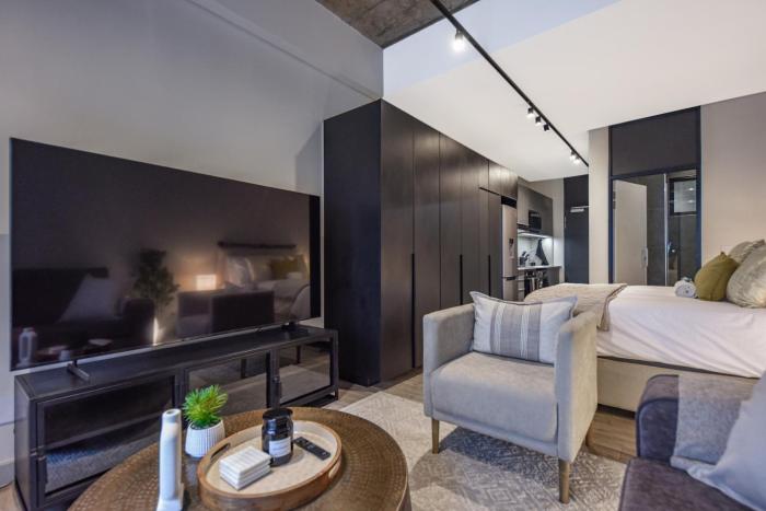 Big Screen Bliss at The Lineal