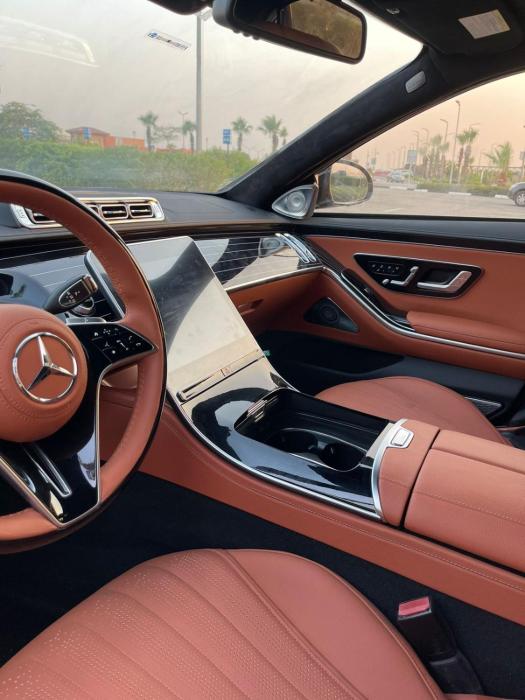 مرسيدس مايبخ موديل 25