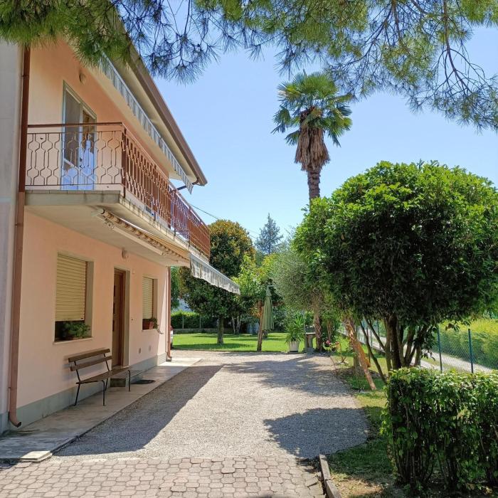 Olivas House con giardino