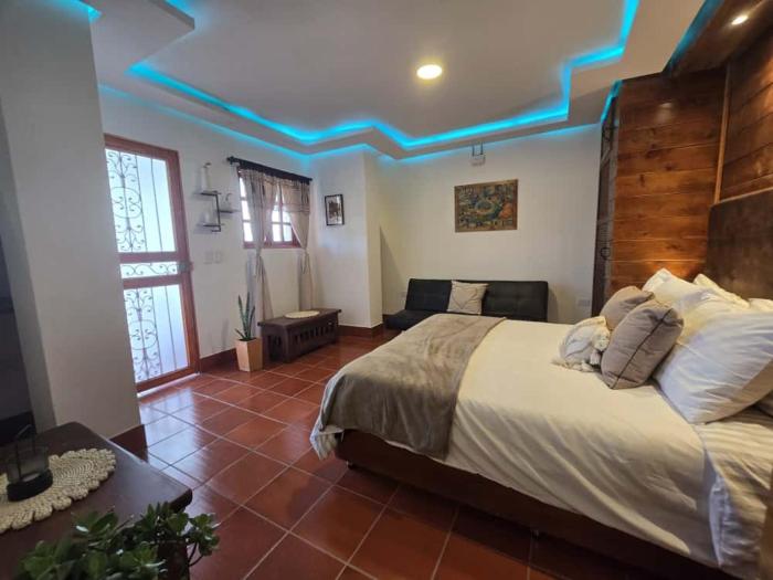 Luxurious country cabin, BBQ, Jacuzzi, TV, WiFi