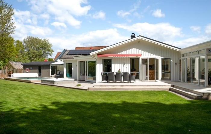 Beautiful Home In Torekov