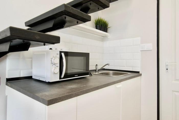 Standard Apartment by Hi5- Fehérhajó Studio