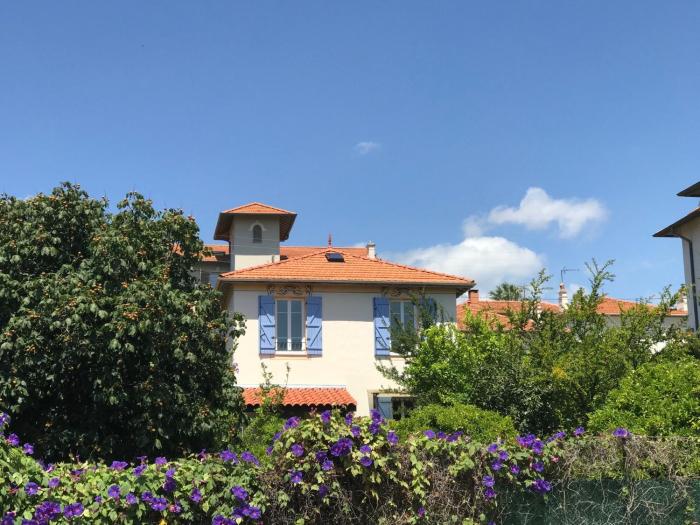 Villa cannoise en bord de mer