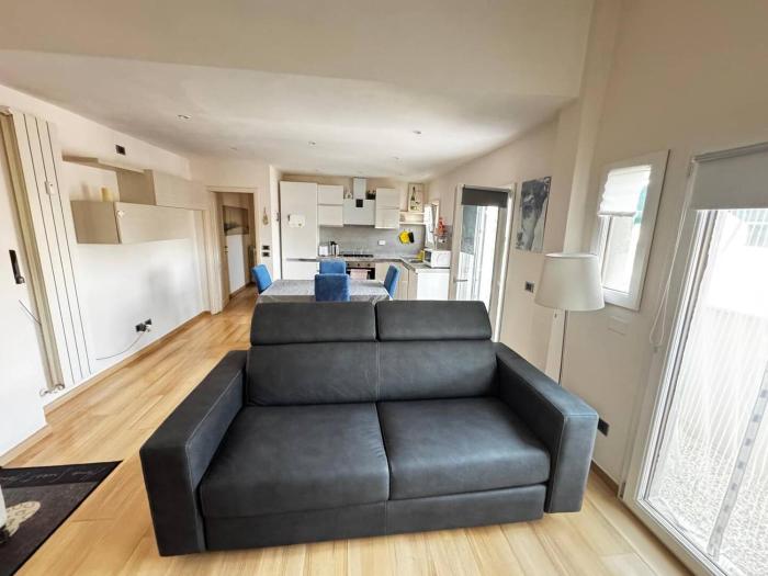 New, bright, cozy Florence apartment with view