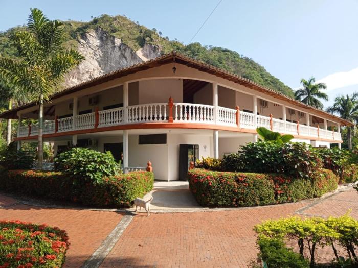 Hotel Villa De Los Angeles