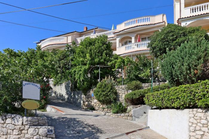 Apartments with parking space Lopar, Rab - 24617