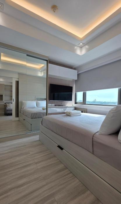 Center of BGC- Your Home In Forbeswood Parklane