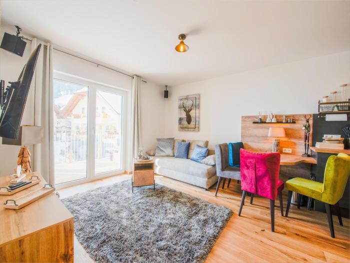 Ski-In Area Apartment with Ski Bus