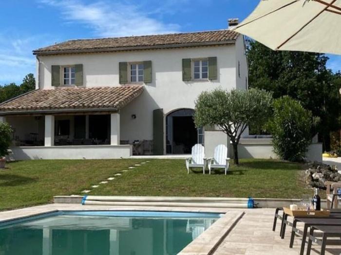 Peaceful Retreat in Pougnadoresse