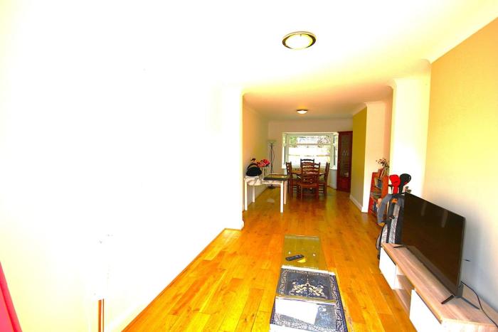 3 Bed Family House and Garden