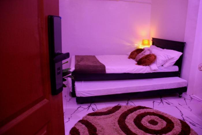 Phoenix Bliss - Amber