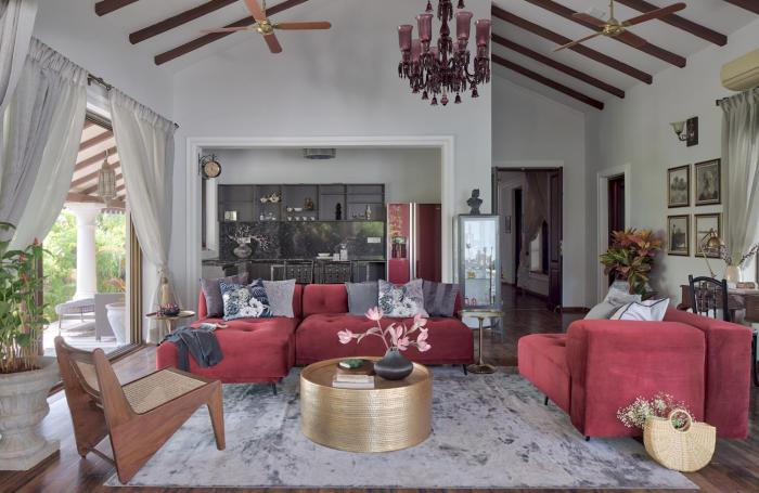 Villa Lirio by tisyastays