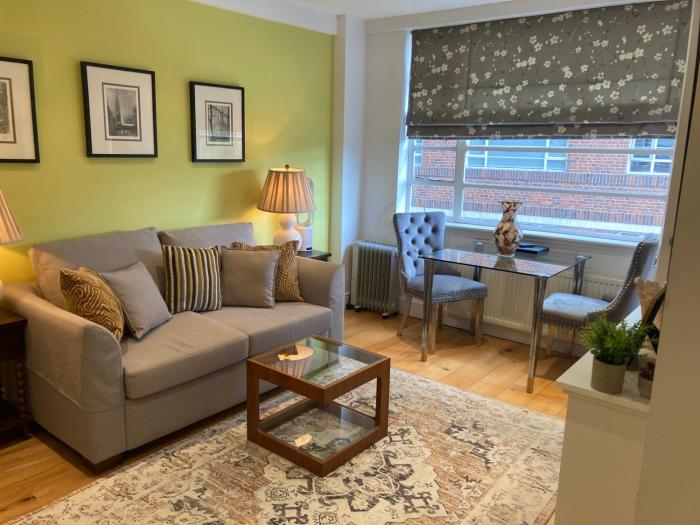 NELL GWYNN HOUSE - Cosy 1 Bedroom Apartment, Sloane Square