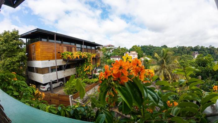 The Mist Residence - Kandy