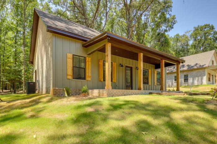 Walk to The Fields at 17 Springs: Millbrook Home!
