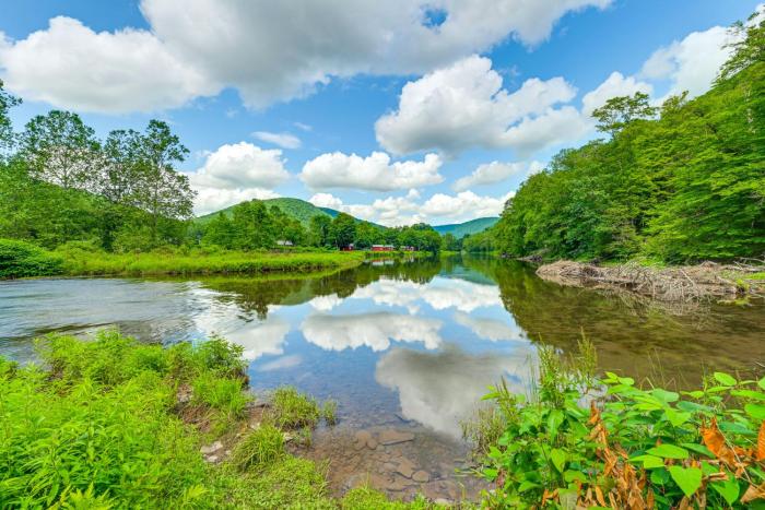Hike & Fish: Delaware River Cabin w Views