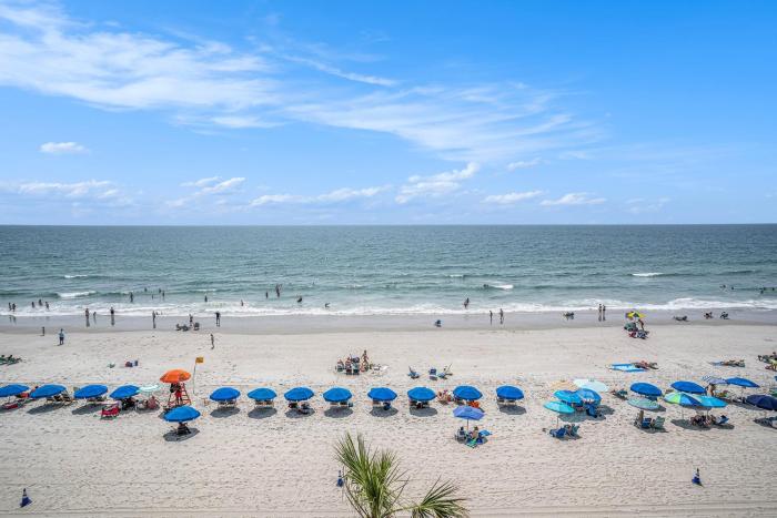 0401 Waters Edge Resort condo