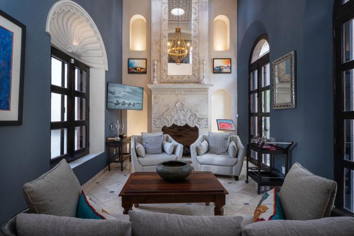 Casa Elegante, 3BR Modern Retreat in Centro San Miguel de Allende