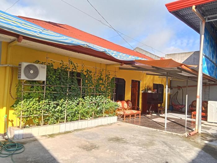 MARI-GOLD Travelers Inn