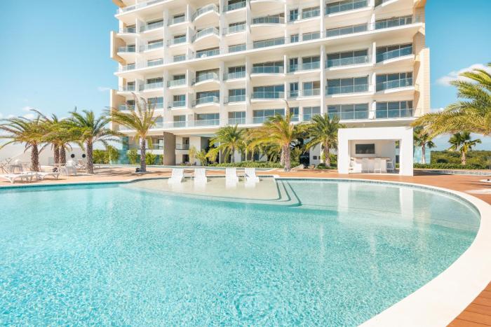 BRAND NEW 1-BR apt in exclusive tower in cap cana