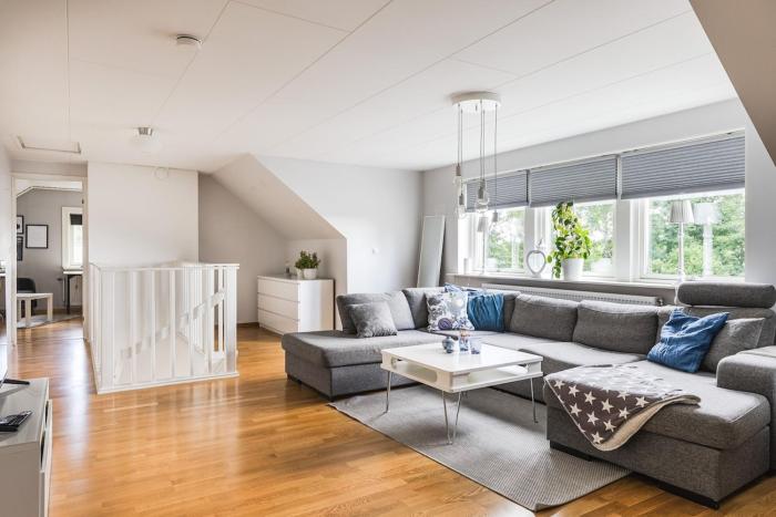 Stylish Family Retreat with Private Cinema