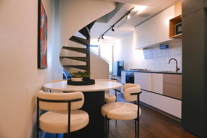 Smith St Loft - 2BR 2Bath