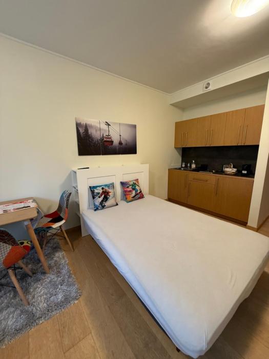 Private Studio 4 pax in Euphoria Club