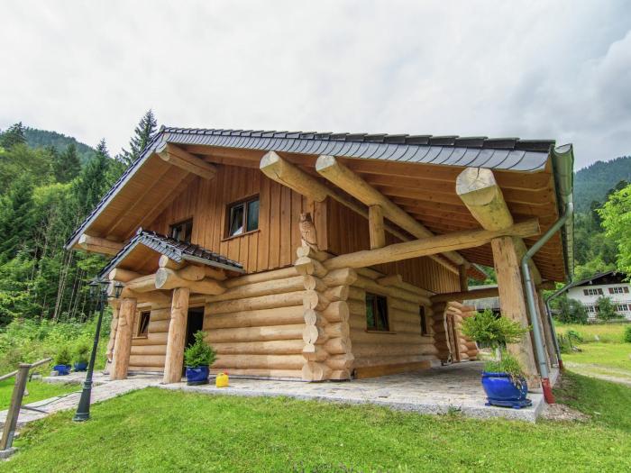 Family log cabin in the Alps