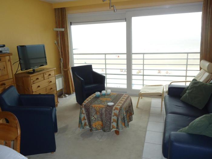 Charming studio with sleeping area, terrace, and panoramic sea view T210