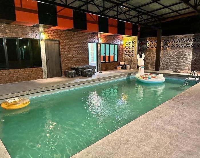 นิวพีเคซี รีสอร์ต