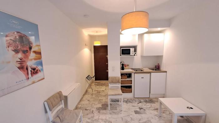 Beau studio centre Cannes Maréchal Juin