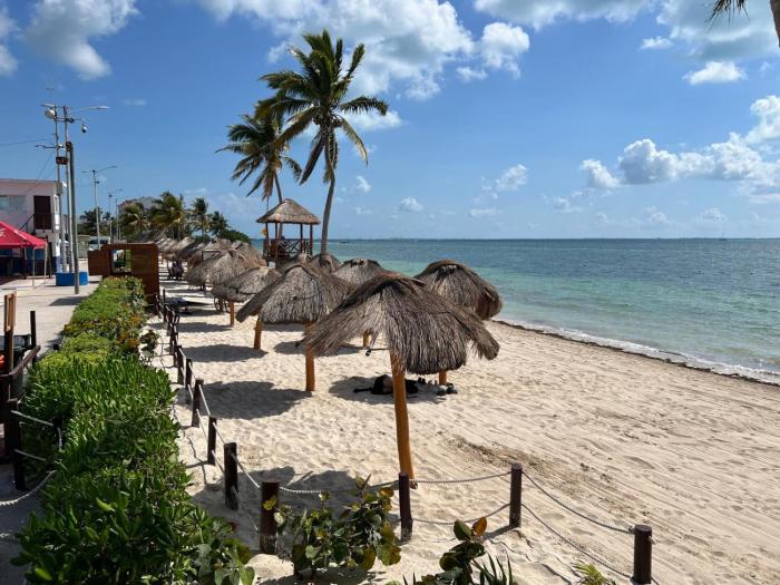 Private Edificio Casa Playa Blanca 2 minutes walking distance to the beach