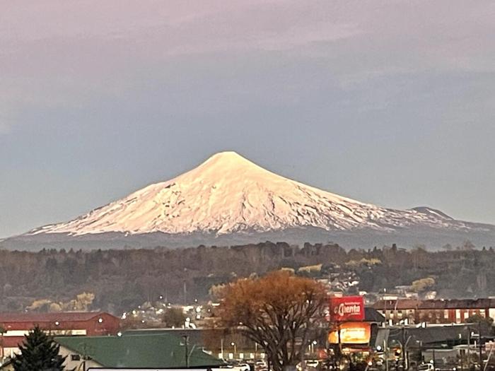 Cozy apartment with a view of the Volcanoes and Villarrica Lake