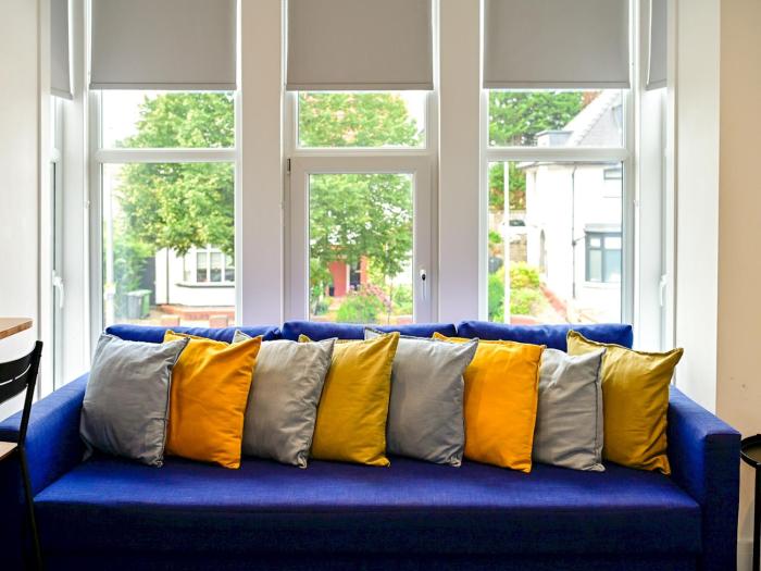 Pass the Keys Pontcanna - Chic 2-Bed Flat wParking