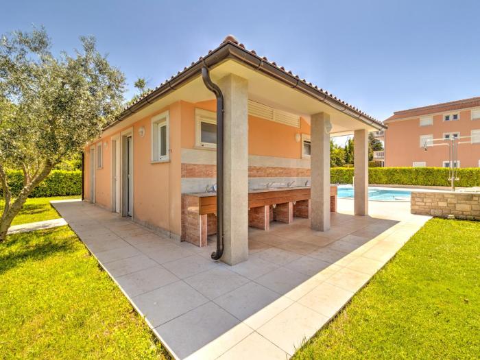 Mobile Home in Banjole near Beach & Pool