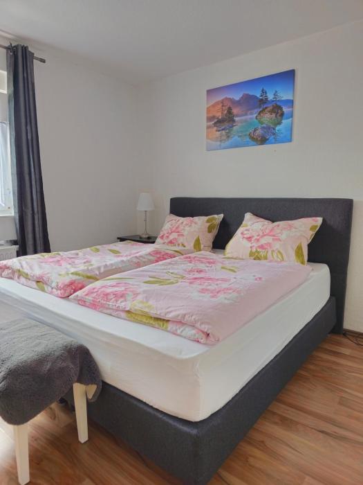 NEU Ganze Wohnung Boxspringbett & Gartenzugang