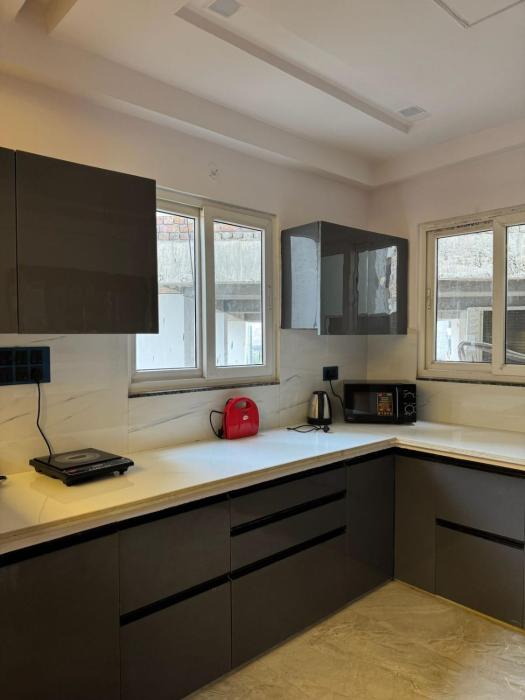 FamJam Onyx Oasis 4bhk apartment