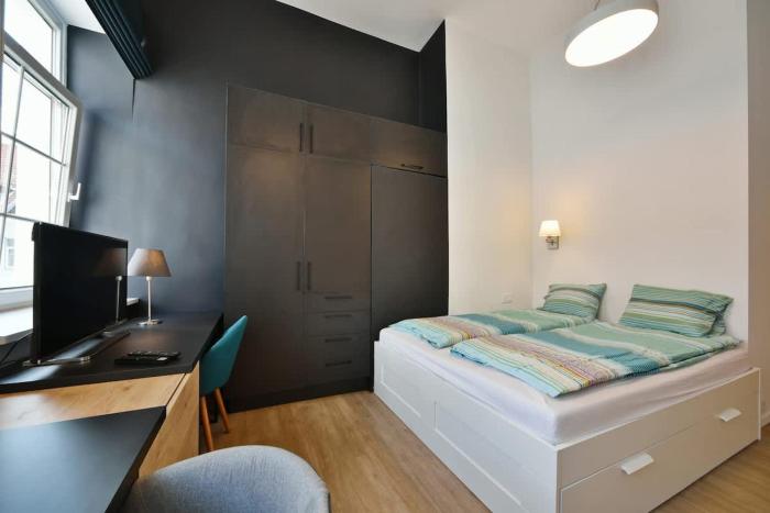 Domillion 3bdr 2bath New Apt w free parking V1020