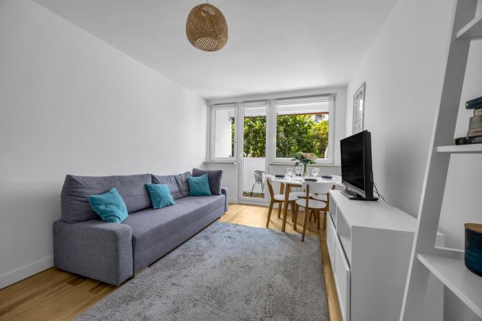 Downtown Apt - Balcony, Top Location - by Rentujemy